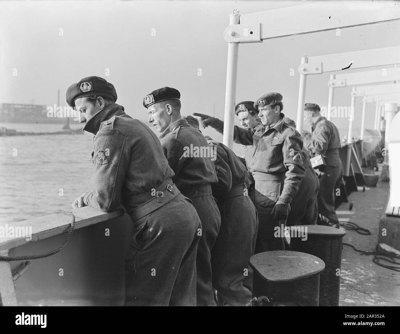Departure of the volunteers Black and White Stock Photos & Images - Alamy
