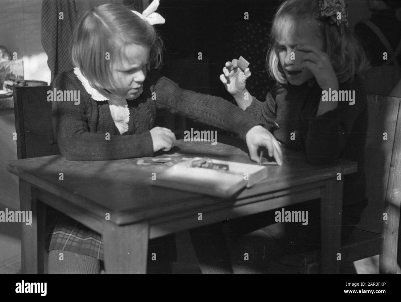 Princess Irene at school Date: March 4, 1946 Keywords: SCHOOL Person