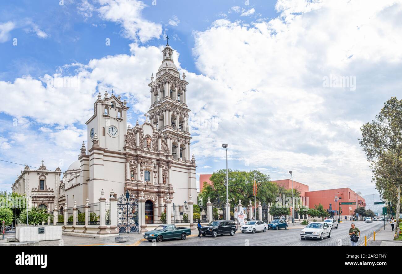 Monterrey, Nuevo Leon, Mexico - November 21, 2019: People go with their  daily life at the Cathedral Metropolitana de Nuestra Señora de Monterrey  Stock Photo - Alamy