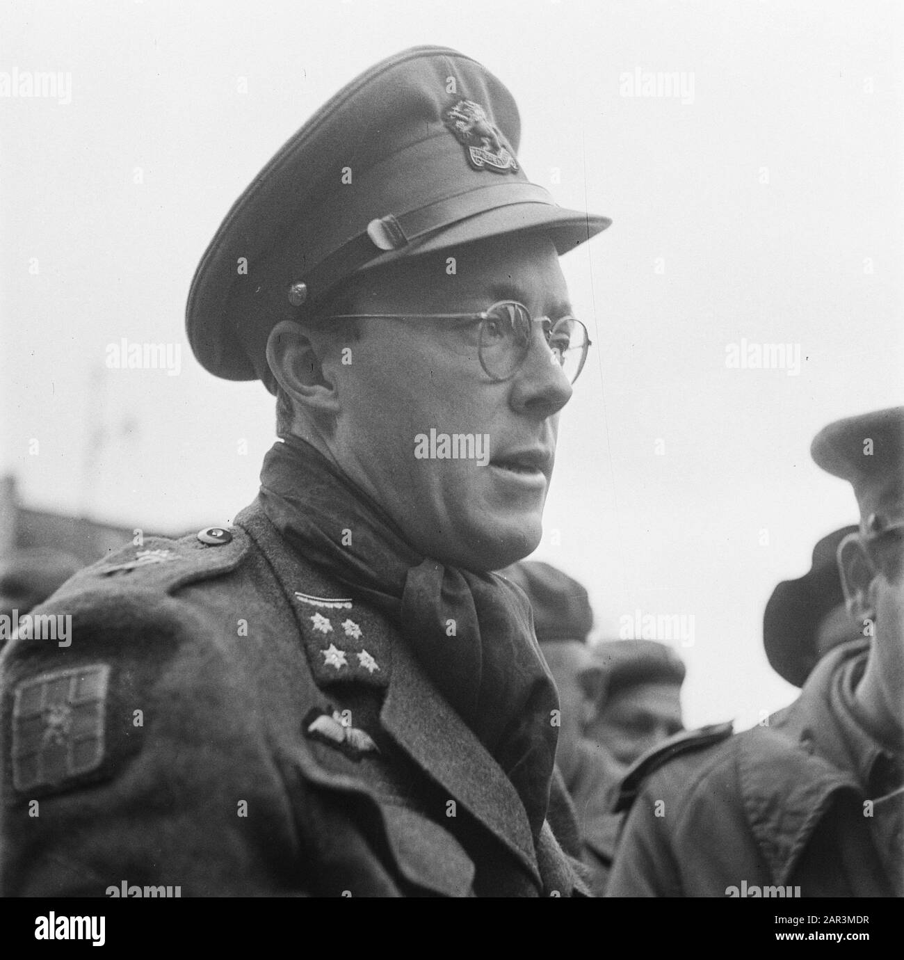 Capitulation: Wageningen  Preparations and negotiations until the capitulation in Wageningen. Prince Bernhard answers questions from war correspondents. Date: 5 May 1945 Location: Gelderland, Wageningen Keywords: capitulations, portraits, World War II Personal name: Bernhard (prince Netherlands), Bernhard, prince Stock Photo