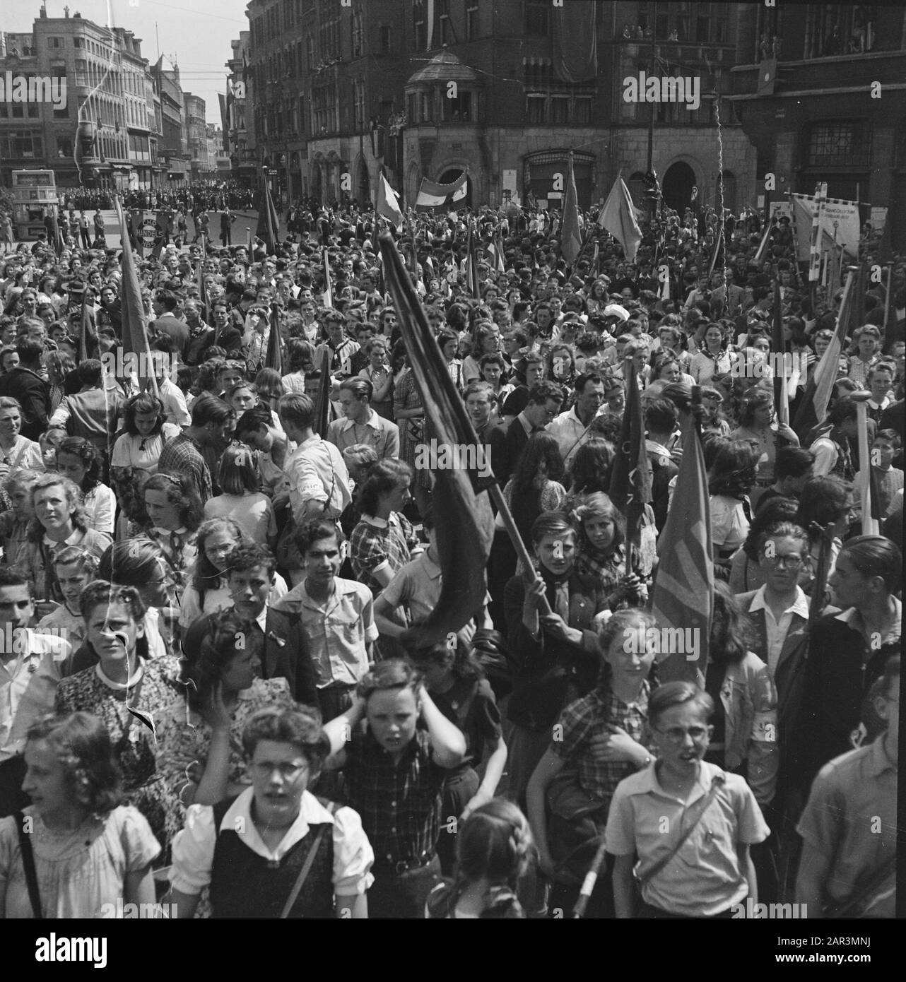 Liberation Festivals Amsterdam Youth Demonstration At Dam Square In Amsterdam Date 11 May 1945 Location Amsterdam Noord Holland Keywords Liberation Festivals World War Ii Stock Photo Alamy