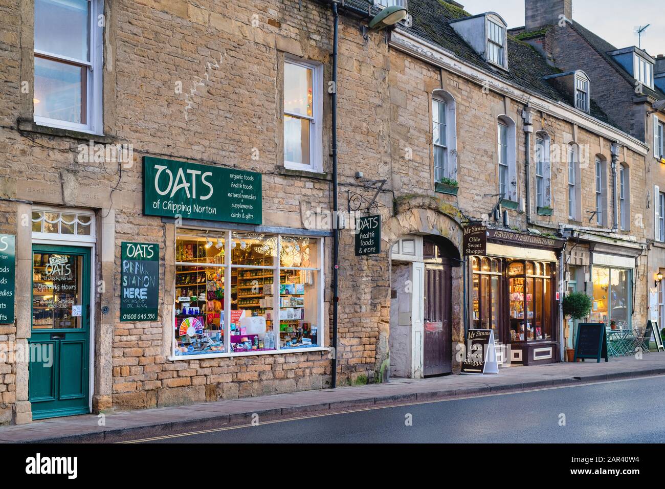 Oats health food shop, Old Sweet Shop and The Tea Set tea room in Chipping Norton. Cotswolds, Oxfordshire, England Stock Photo
