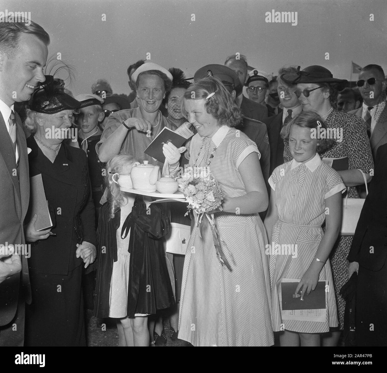 Princess Beatrix opens Madurodam Date: 2 July 1952 Location ...