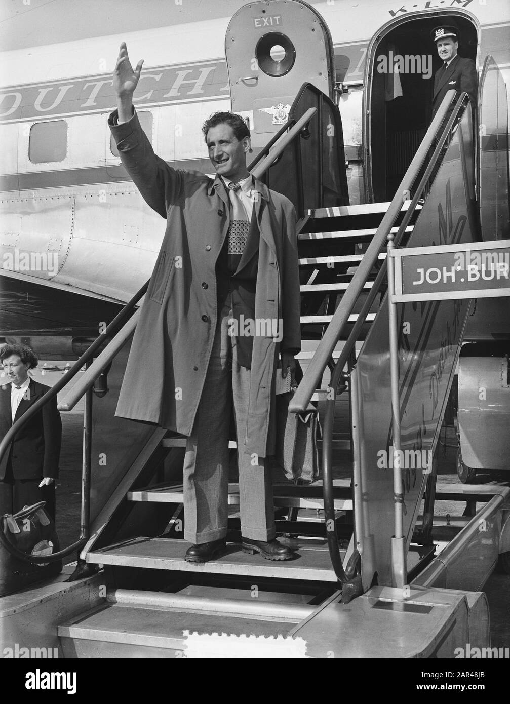 Departure Slijkhuis van Schiphol Date: 19 March 1952 Keywords: DEPARTING, AIRPORTS Person name: Slijhuis, Wim Stock Photo