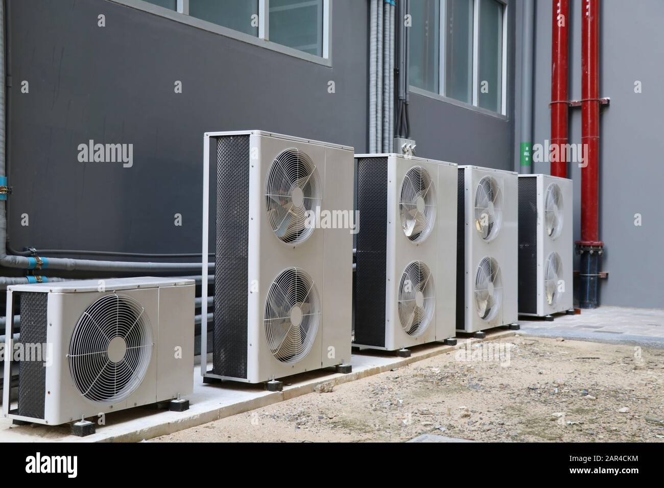 Condenser unit hires stock photography and images Alamy