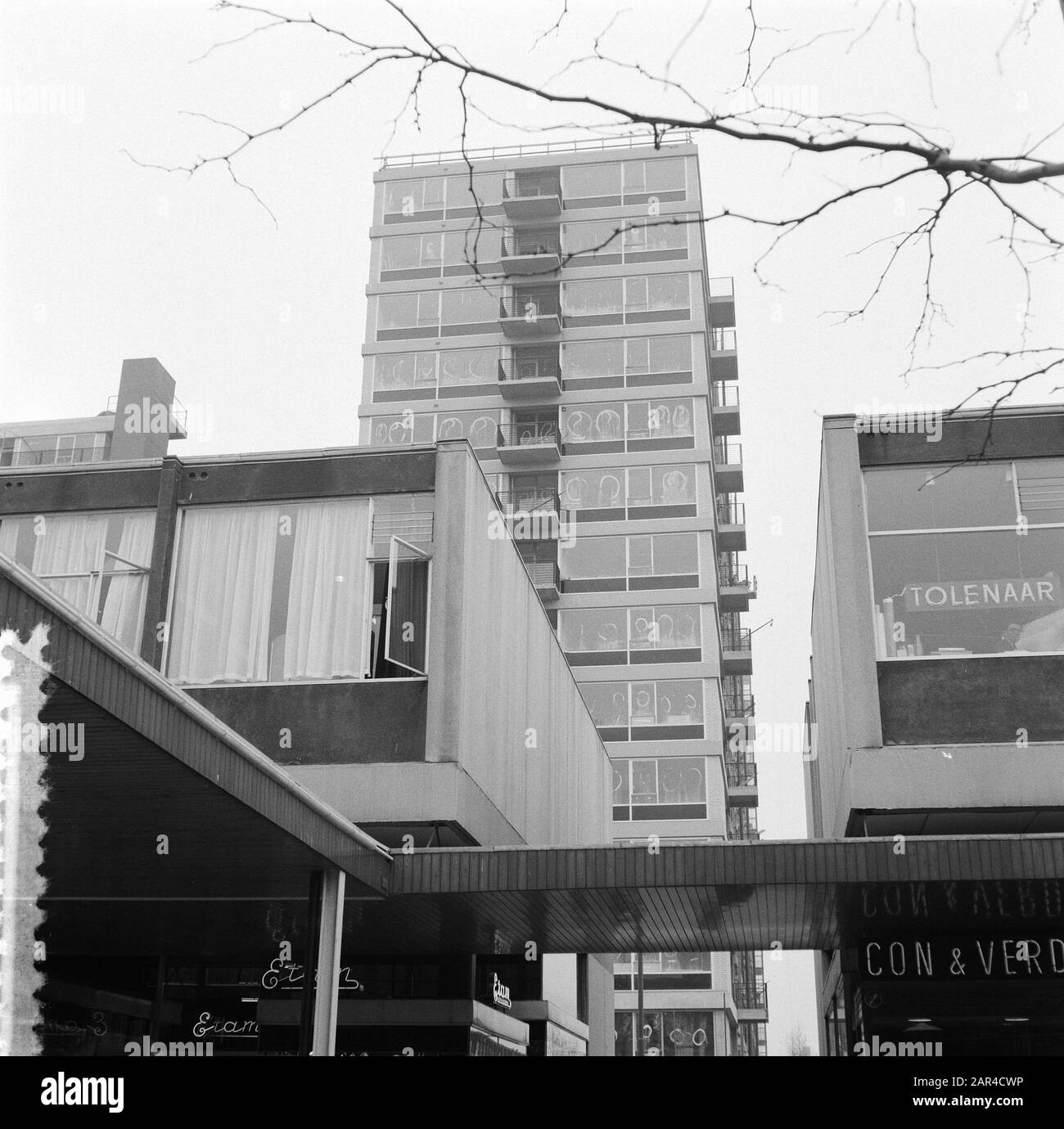 Shopping center rotterdam Black and White Stock Photos & Images - Alamy