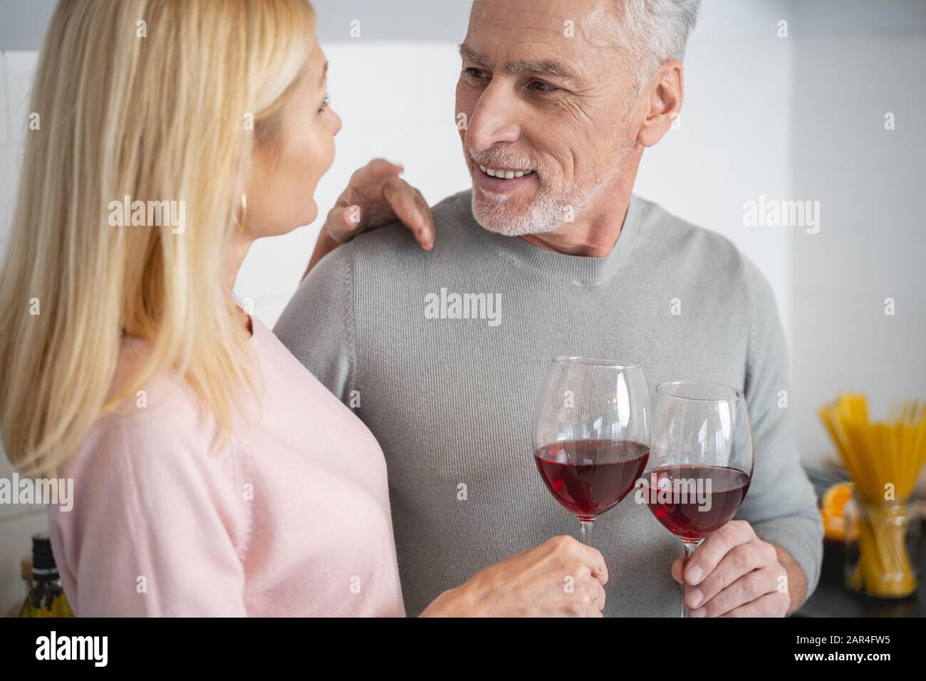 Clang hi-res stock photography and images - Alamy