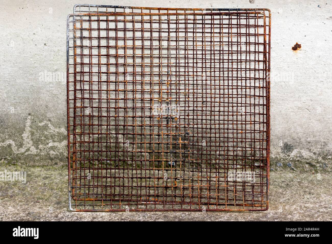 An old, rusty and dirty barbecue grill grate Stock Photo Alamy