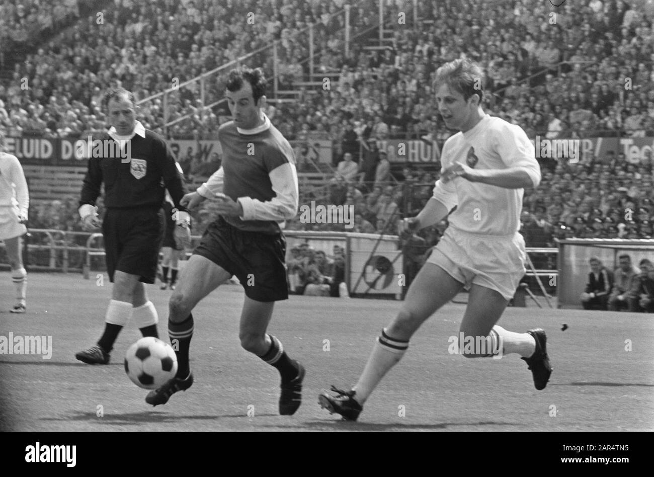 Feijenoord against Telstar 4-1 Coen Moulijn left, and right of Essen Date: May 18, 1969 Location: Rotterdam Keywords: sport, football Person name: Moulijn, Coen Institution name: Feyenoord Stock Photo
