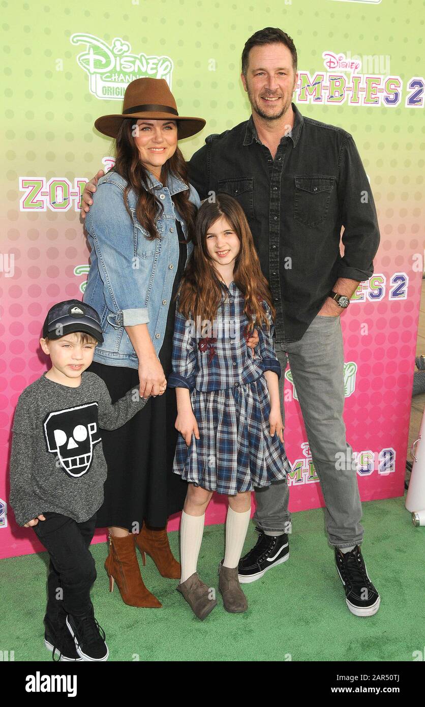 Tiffani Thiessen 2020 Hi res Stock Photography And Images Alamy tiffani-thiessen-2020-hi-res-stock-photography-and-images-alamy