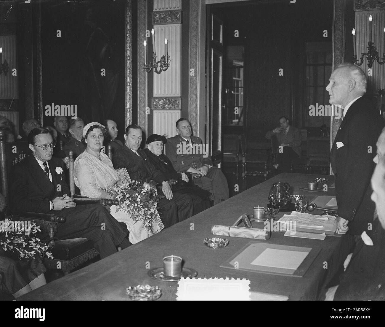 Awards General Cutters Medal to Lieutenant General Aler, with Prince ...