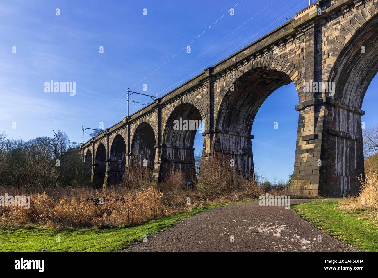 Sankey Valley railway viaduct at Earlestown. The earliest major railway viaduct in the world Stock Photo
