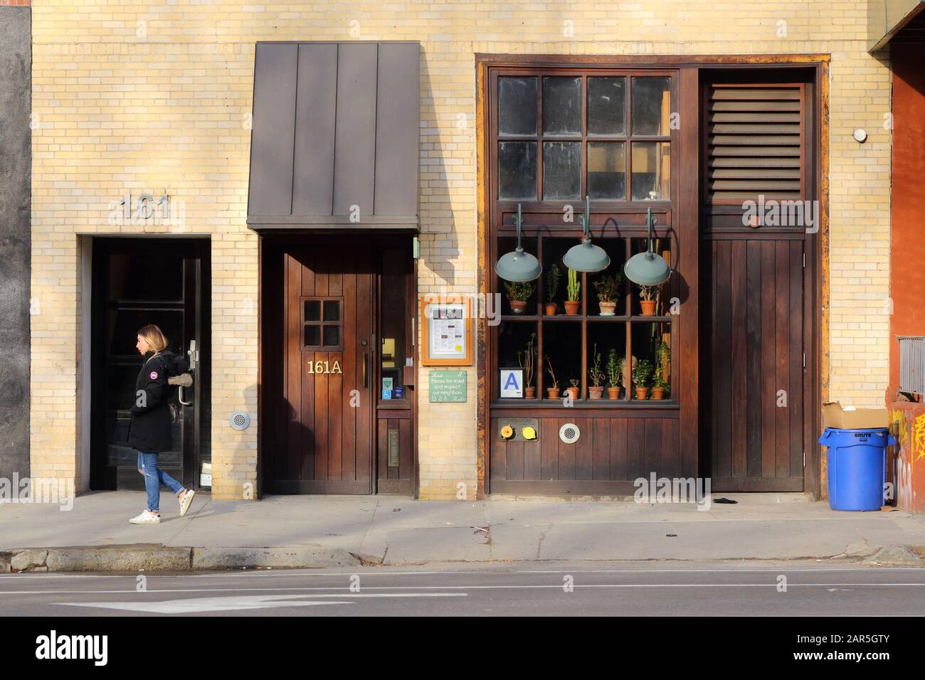 Dixon Place, 161A Chrystie St, New York, NYC storefront photo of a