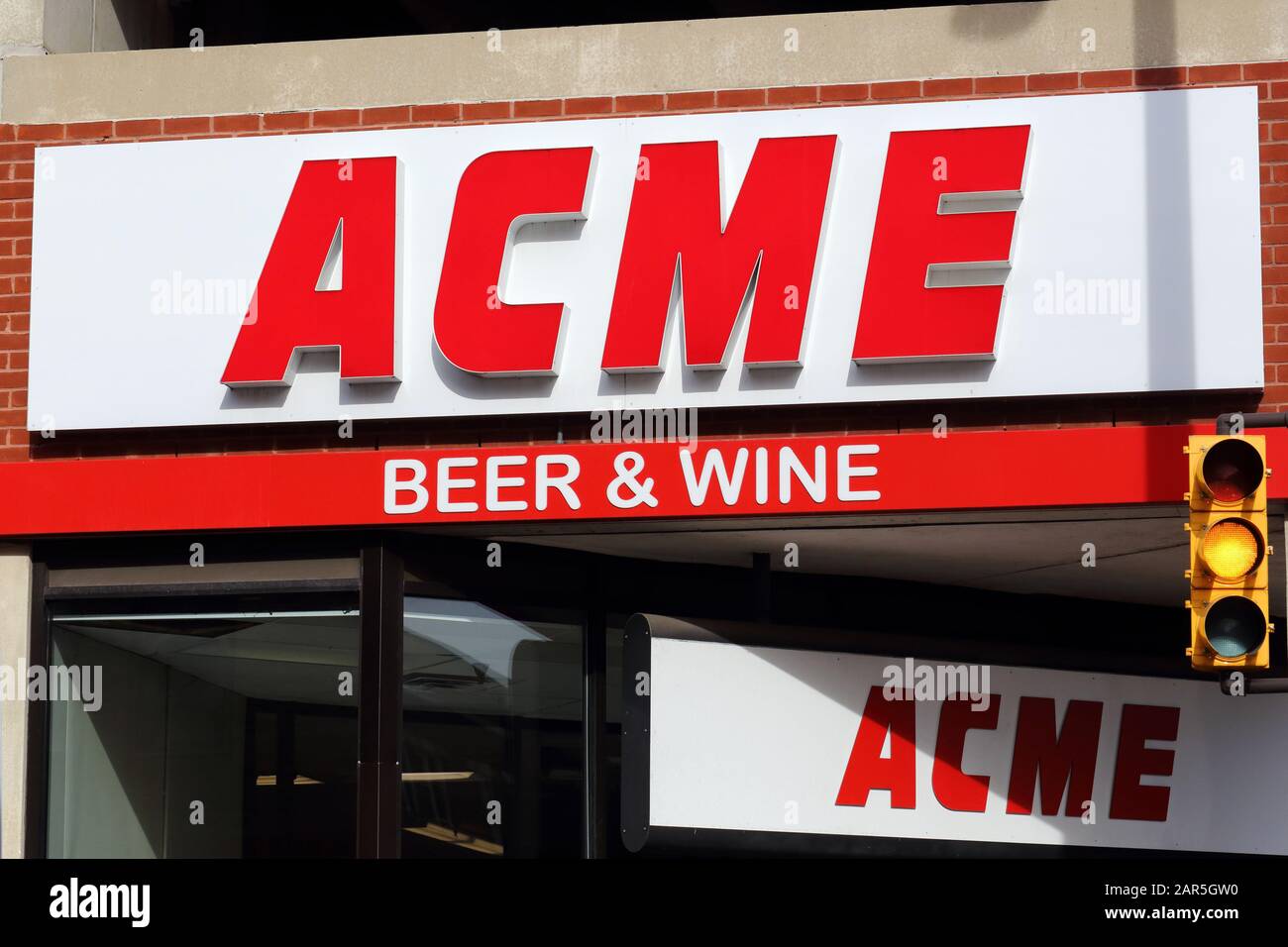 An Acme Markets logo at one of their stores in Center City, Philadelphia, PA. Stock Photo