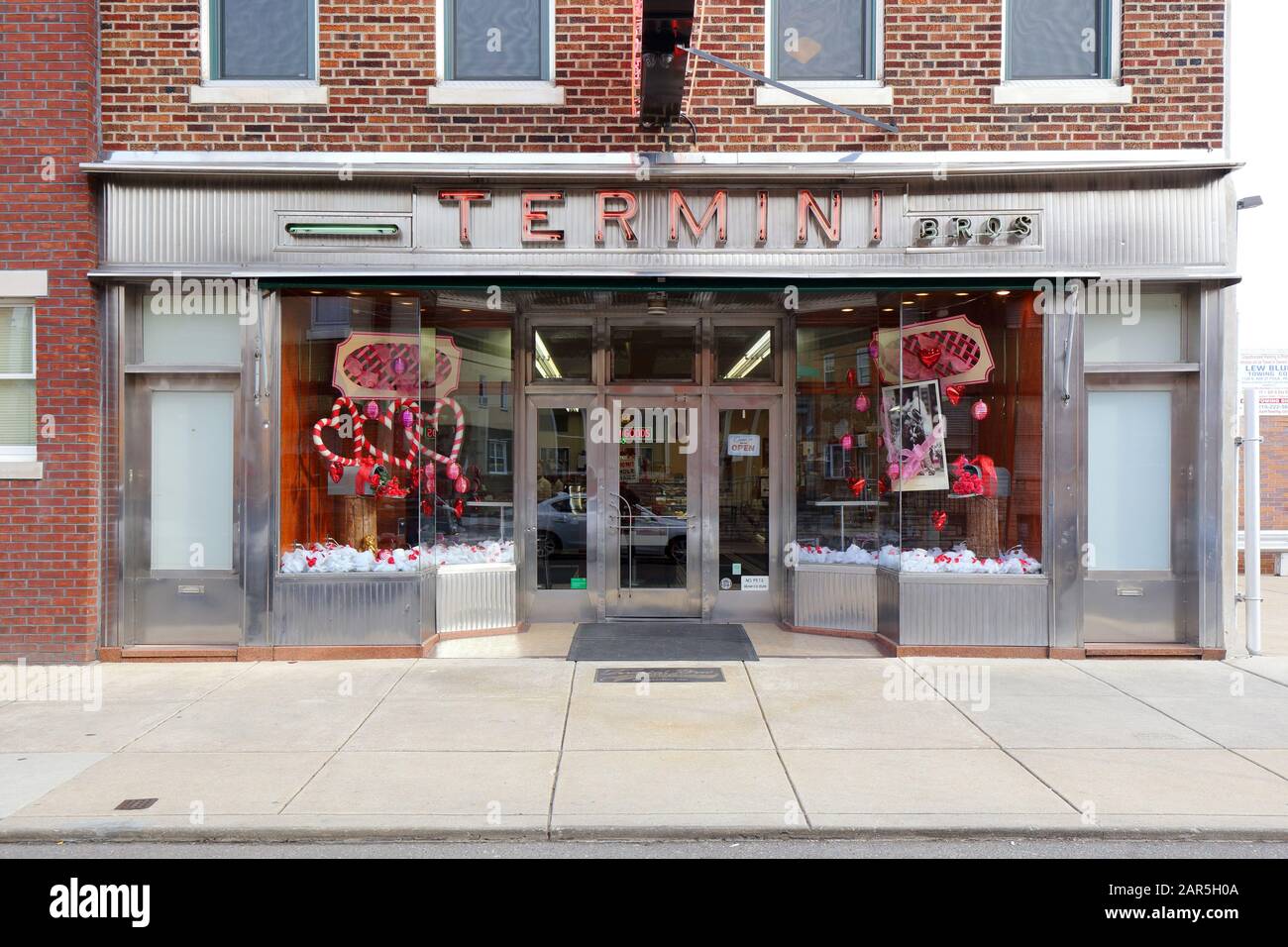 Termini Bros Bakery, 1523 S 8th Street, Philadelphia, PA. exterior storefront of an iconic Italian American pastry shop in Passyunk Square Stock Photo