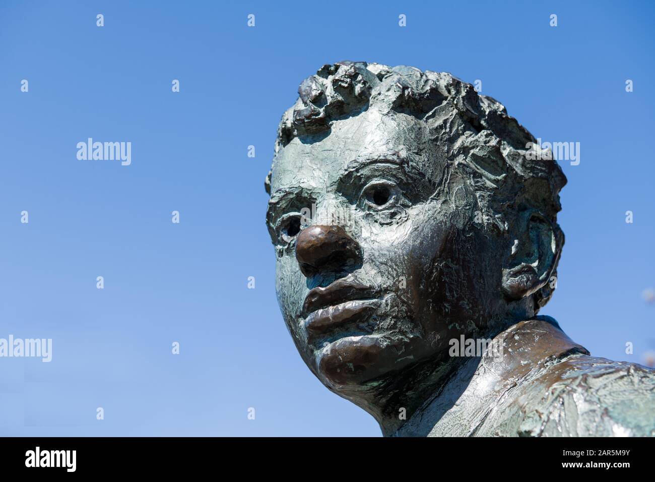 Close up of Dylan Thomas head in the Swansea Marina South Wales. A very talented but sometimes volatile writer and poet he is remembered in Wales Stock Photo