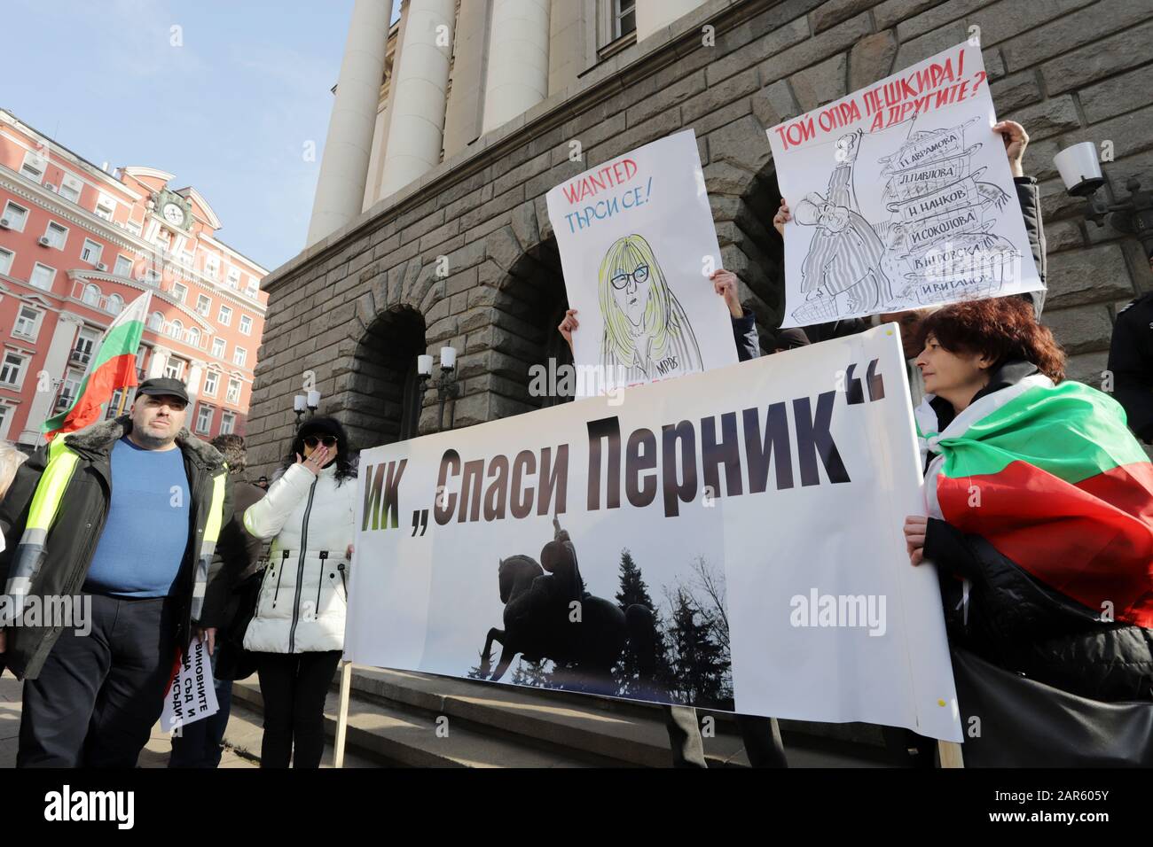 Thousands people demand water on a protest, because water crisis in the town of Pernik and surrounding villages, in front of government building in So Stock Photo