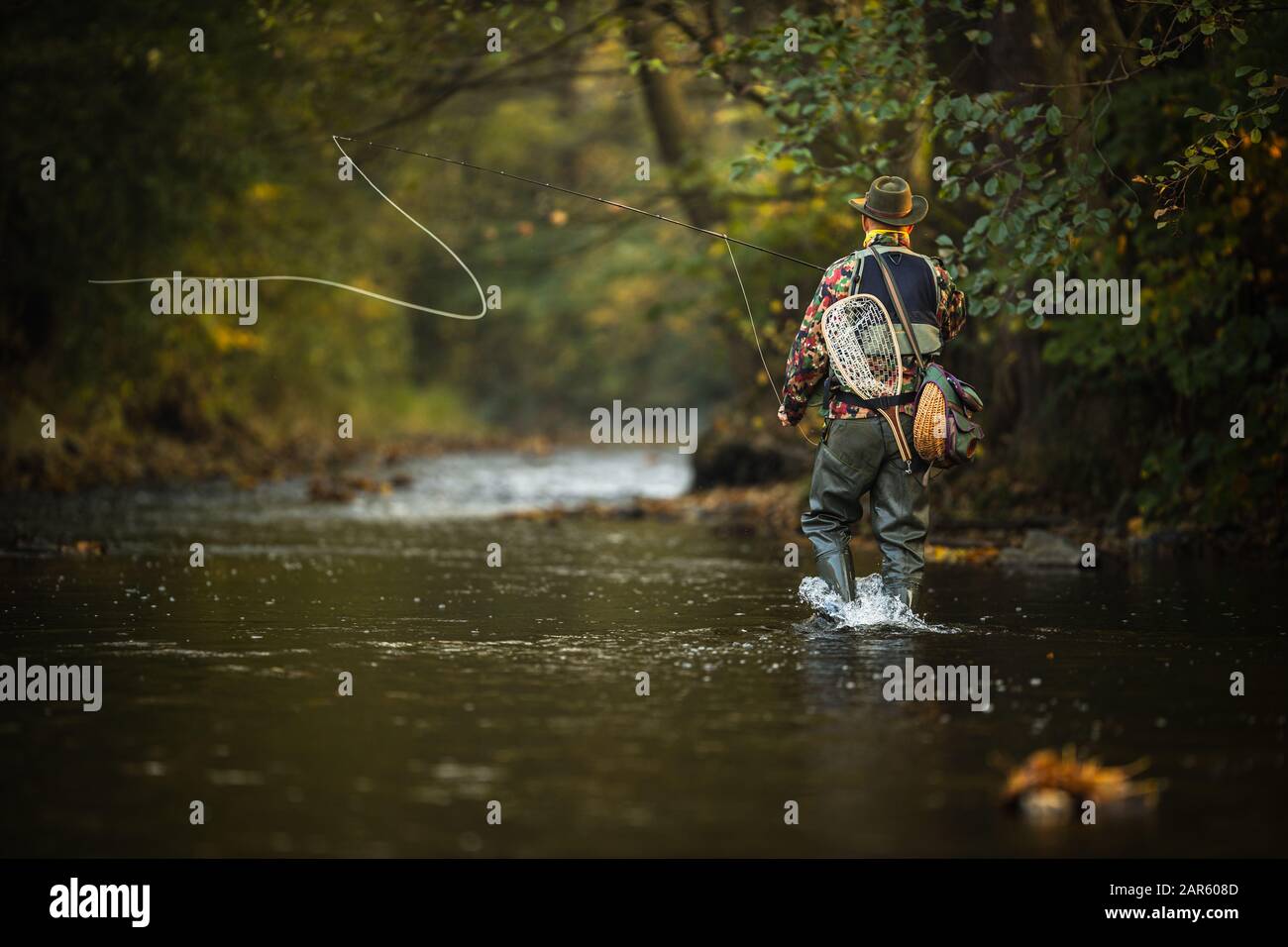 Casting a fly rod hi-res stock photography and images - Page 20