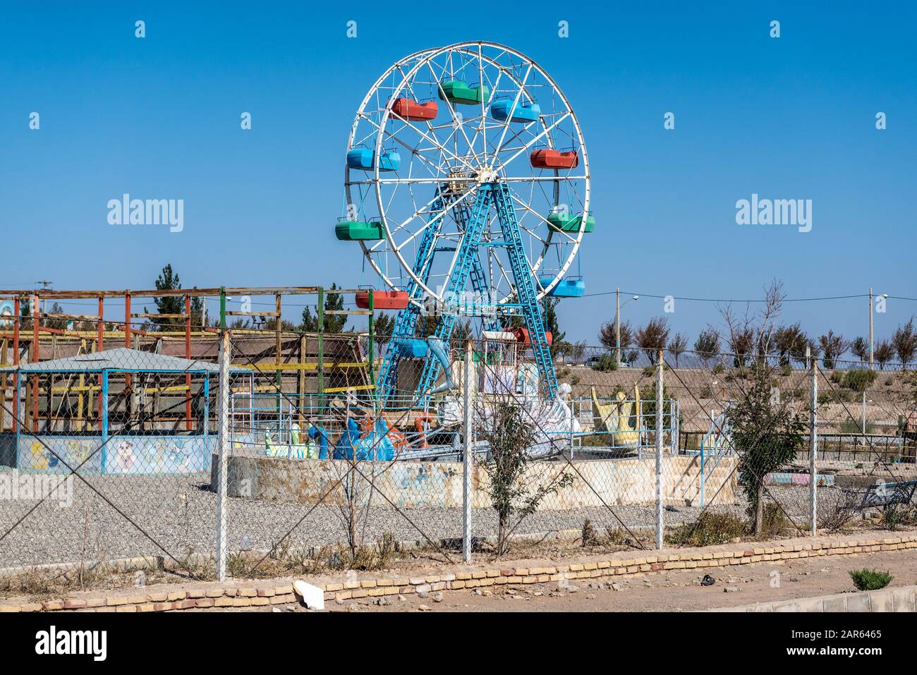 Abandoned funfair with ferris wheel in Isfahan Province, Iran Stock ...