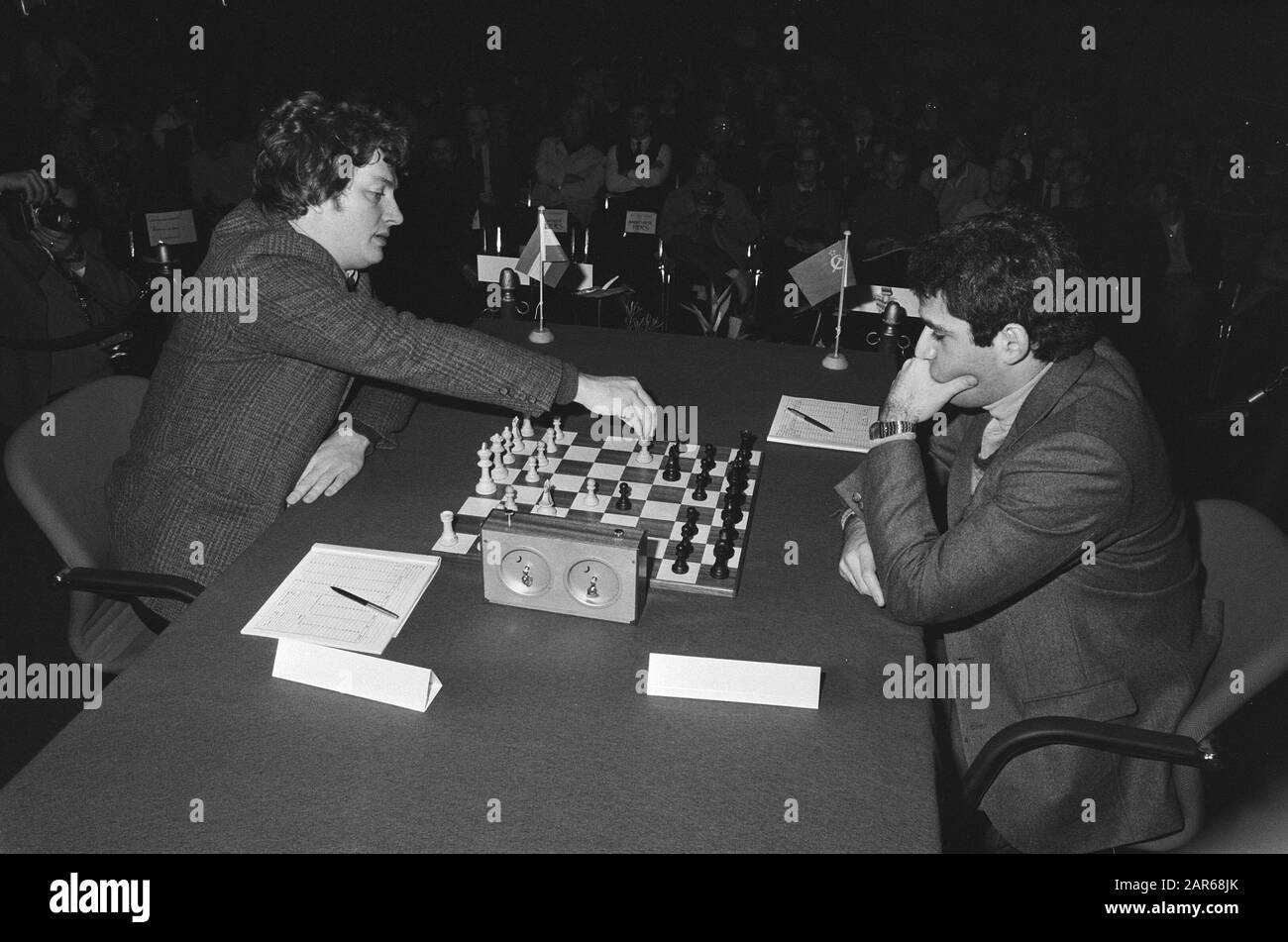 KRO Chesstwekamp Timman - Kasparov 1985 Timman (left) and Kasparov