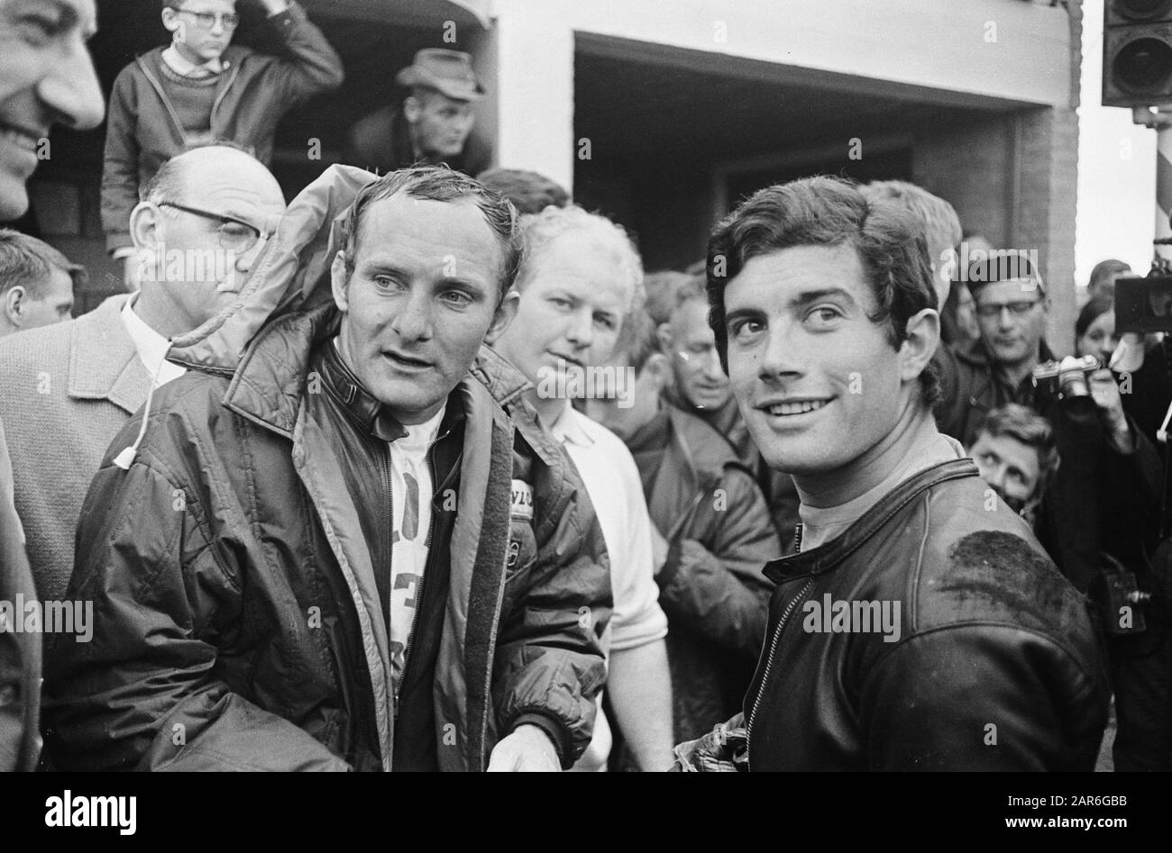 Agostini y Hailwood en el Tourist Trophy Senior de 1967: un duelo épico
