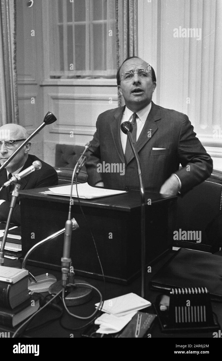 Consideration of the Consent Act for the marriage of Princess Beatrix and Claus von Amsberg in the House  Minister President Cals while he speaks Date: 10 November 1965 Location: Den Haag, South-Holland Keywords: ministers-presidents, parliamentary debates, speeches Personal name: Cals, Jo Stock Photo