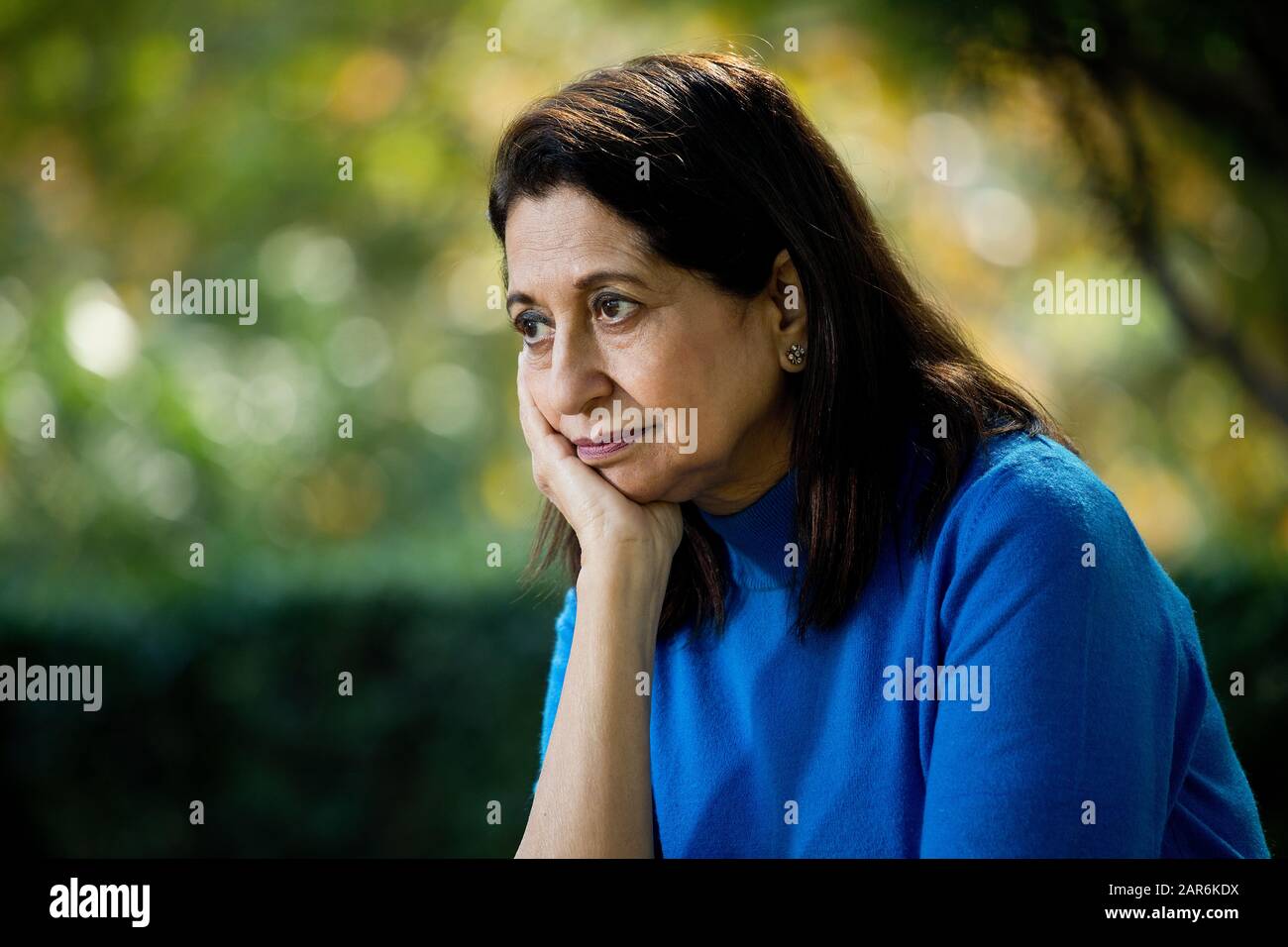 Loneliness old indian woman hi-res stock photography and images - Alamy