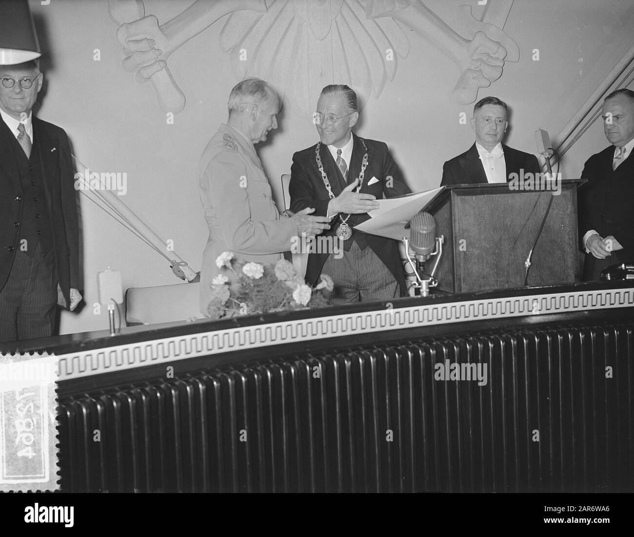 Post war recognition Black and White Stock Photos & Images - Alamy