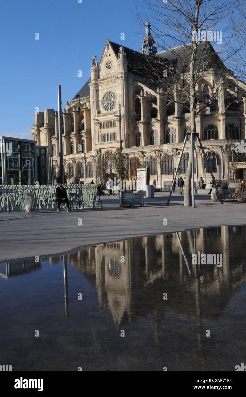 Paris'St Eustache cathedral Stock Photo Alamy