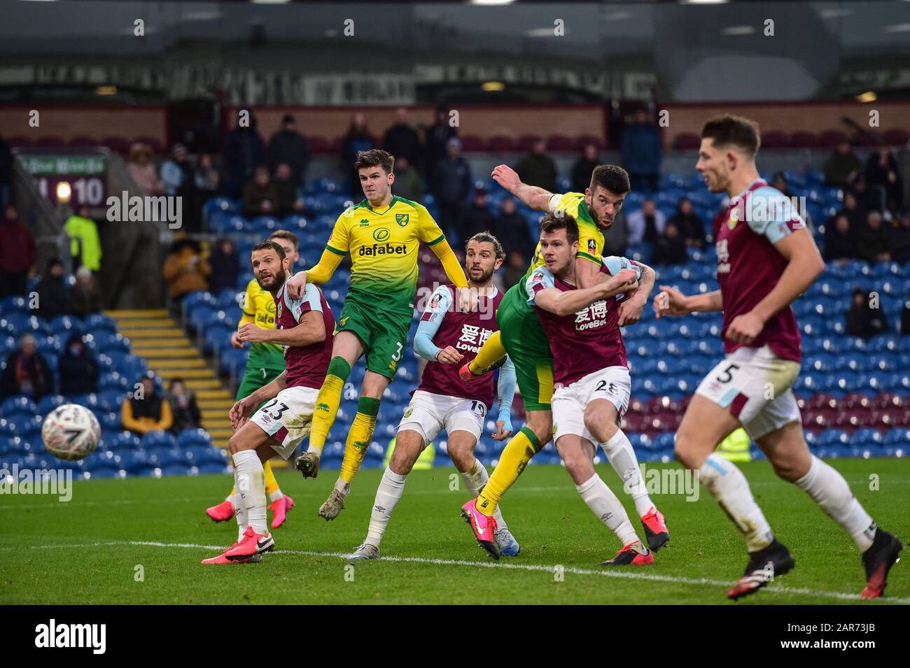 25th January 2020, Turf Moor, Burnley, England; Emirates FA Cup, Burnley v Norwich City : Grant Hanley (5) of Norwich City heads the ball in to make it 0-1 Stock Photo