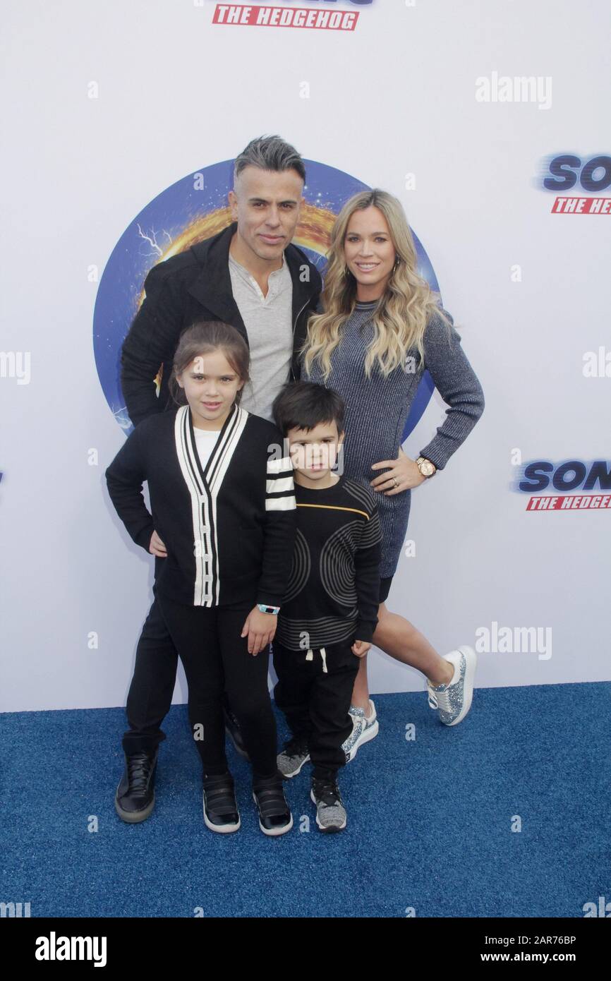 Slate Arroyave, Edwin Arroyave, Cruz Arroyave, Teddi Mellencamp 01/25