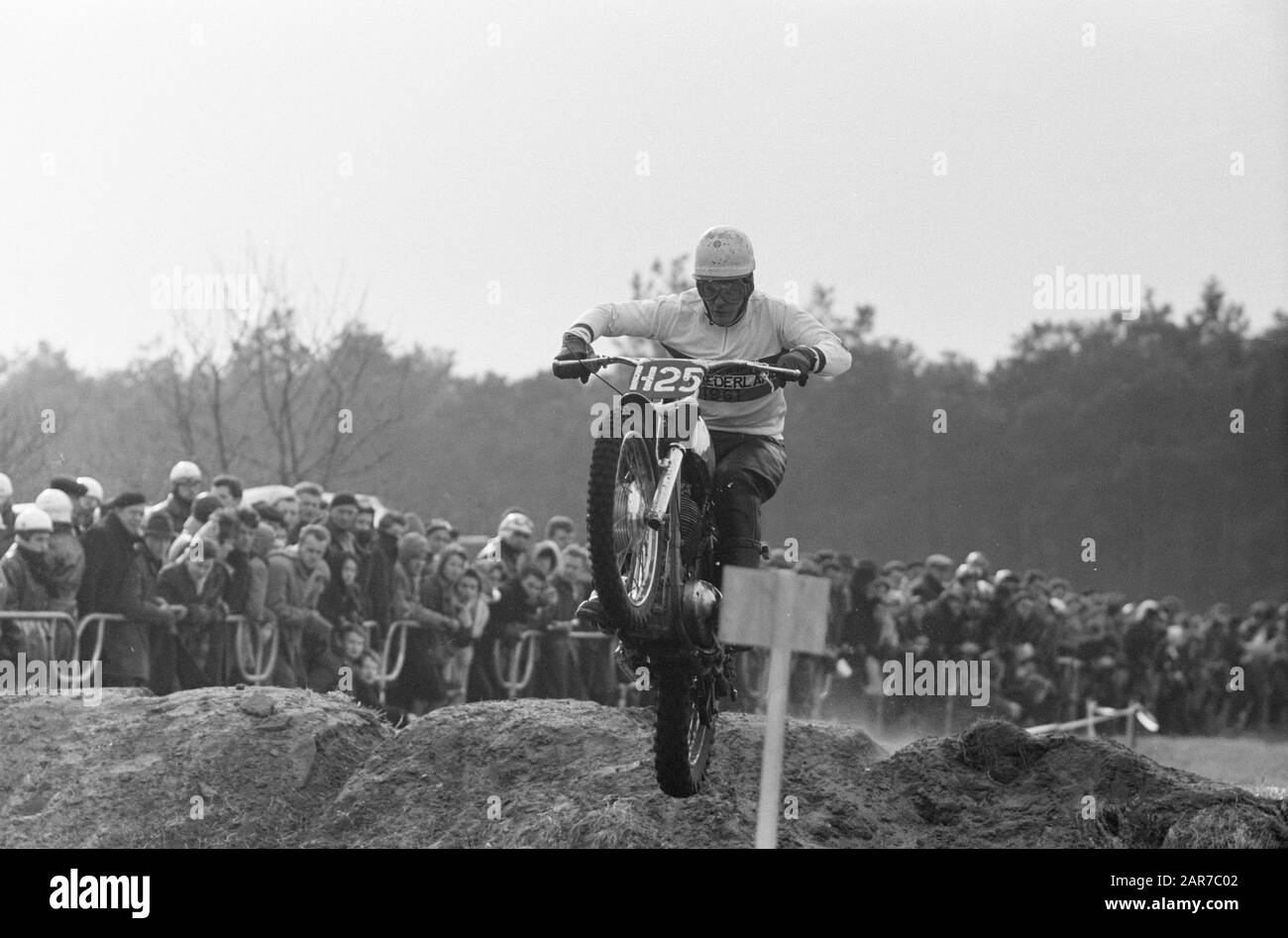 Opening Motorcross season and country match Netherlands against Belgium,  Rob Selling (number 14), Van Ham (number 32) Date: February 24, 1962  Keywords: MOTOCROSS, Openings Personal name: Selling, Rob Stock Photo -  Alamy
