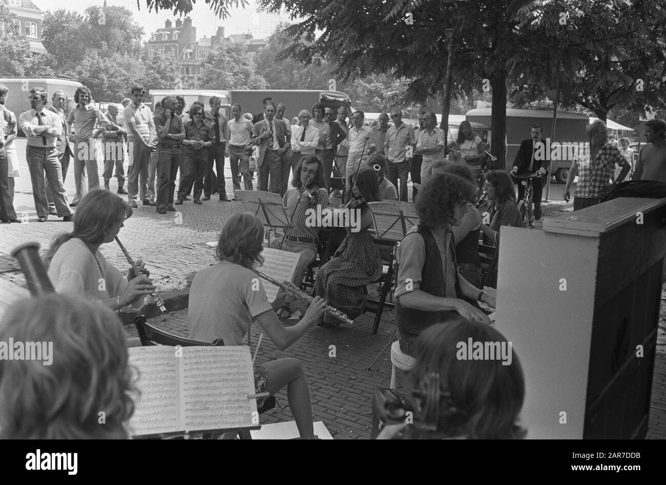Orchestra op het Amstelveld Date: 2 July 1973 Location: Amsterdam, Noord-Holland Keywords: orchestras Stock Photo