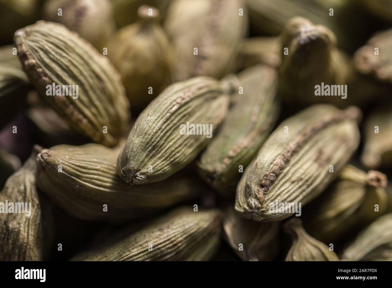 Cardamom seed hires stock photography and images Alamy