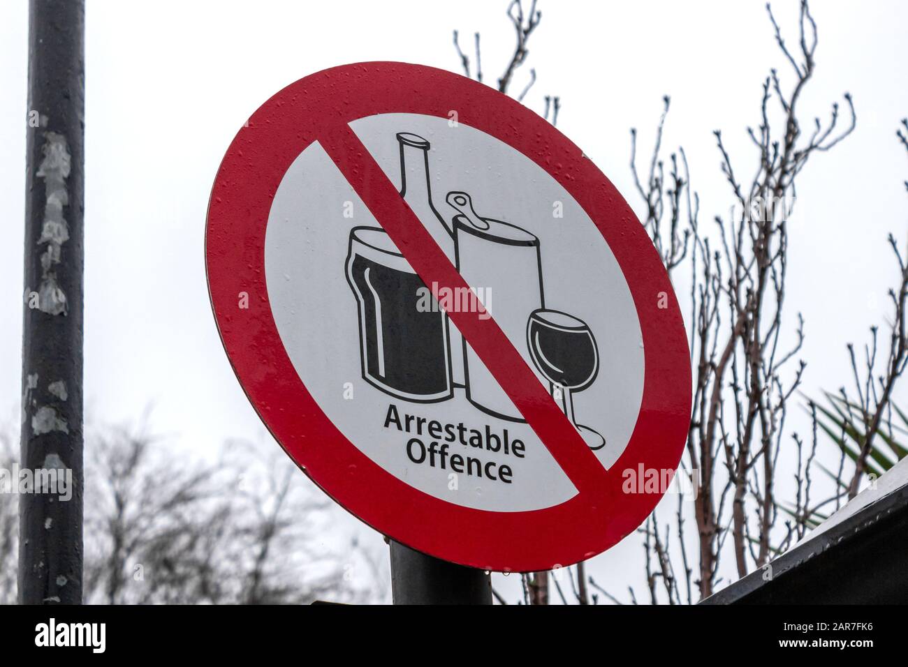 No alcohol sign, arrestable offence, on Market Street in Carnforth, Lancashire Stock Photo