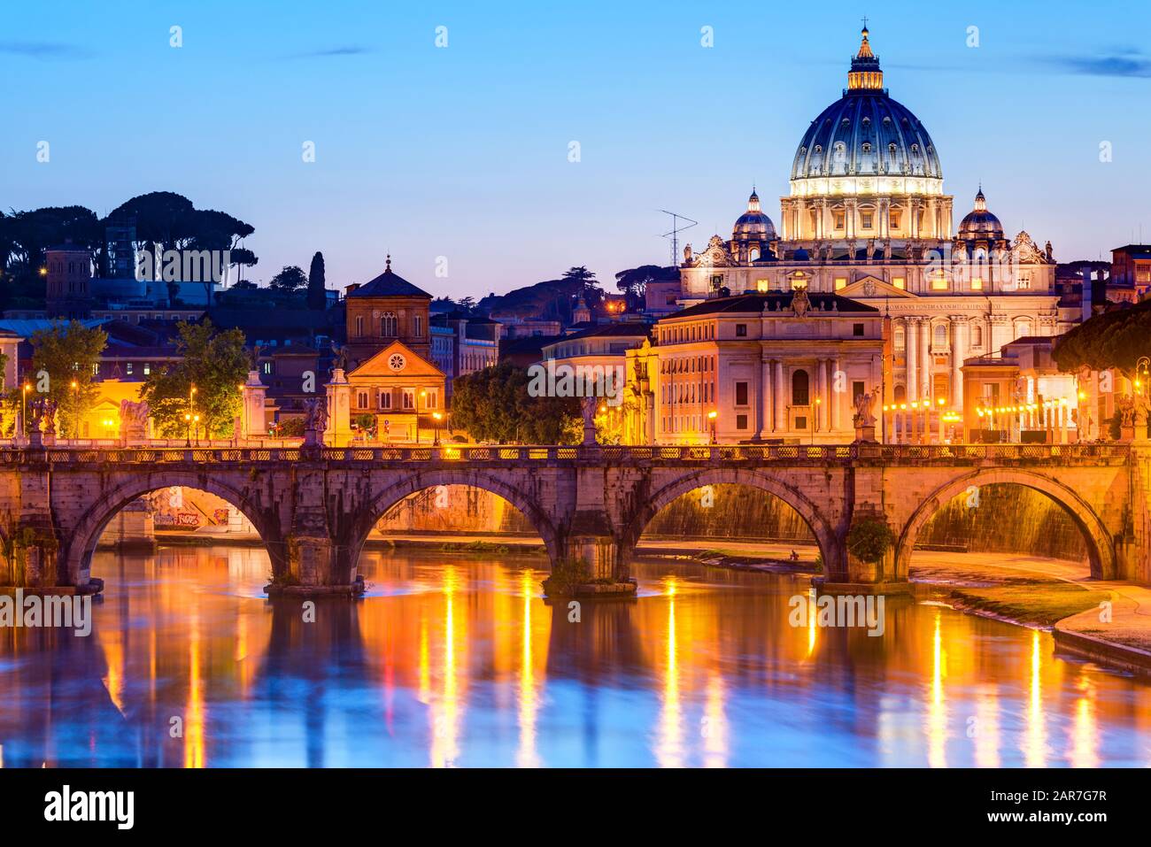 Night view at St. Peter's cathedral in Rome, Italy Stock Photo