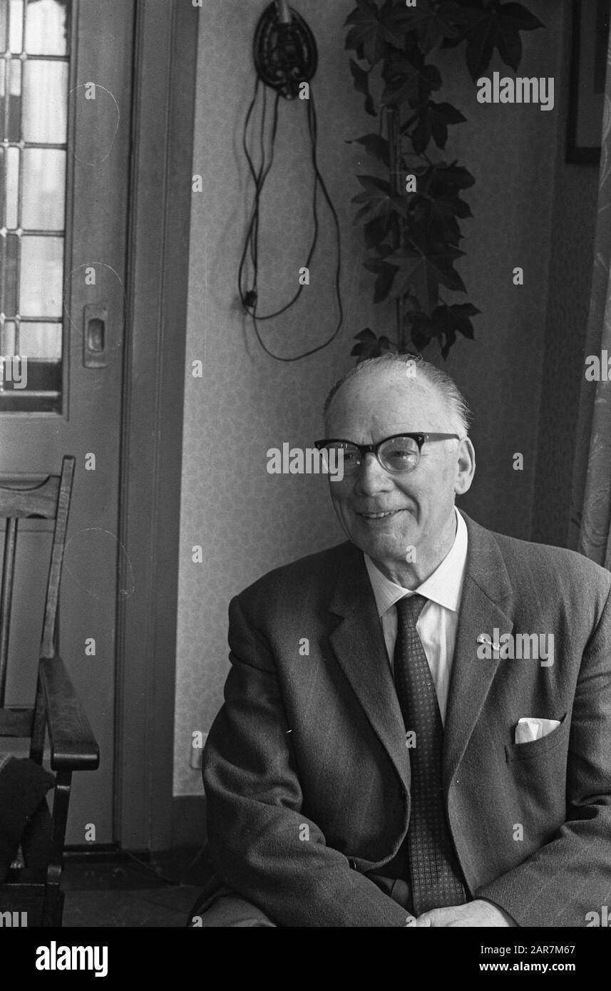 Portraits of A.F. Ravelli (Dutch singer and educator 70 years) Date ...