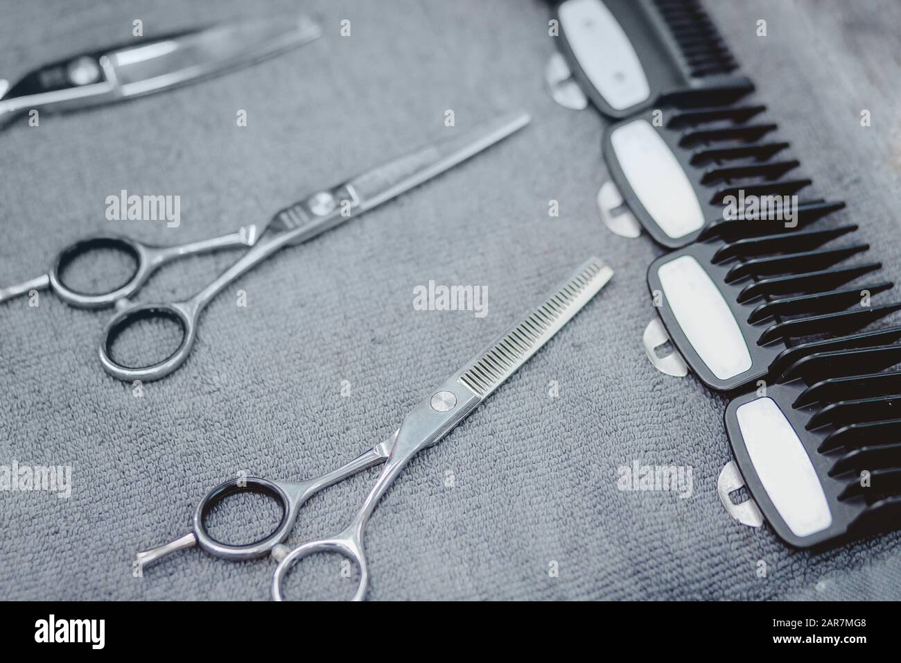 Razors edge barber shop hires stock photography and images Alamy