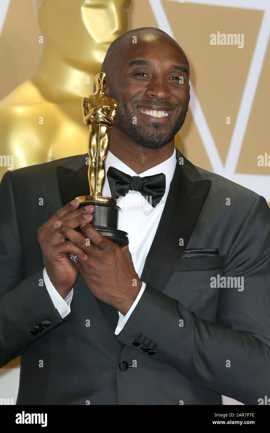 Los Angeles, Ca. 4th Mar, 2020. Kobe Bryant and Glen Keane win the Oscar in Best Animated Short Film for Dear Basketball during the 90th Annual Academy Awards (Oscars) at Hollywood & Highland Centre in California. March 4, 2018. Credit: Matrix/Media Punch ***For Usa Only*** Ref: Mtx 18423/Alamy Live News Stock Photo