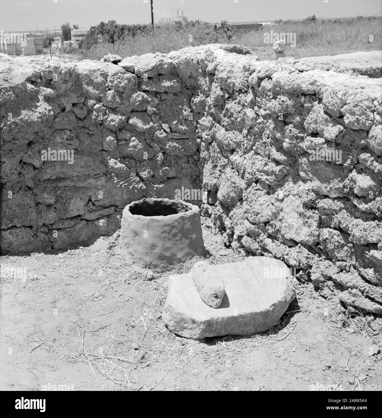 Israel - Quasileh  Quasileh. Archaeological remains on the Napoleon Hill Date: 1 January 1963 Location: Israel, Quasileh Keywords: archeology, hills, landscapes, walls, excavations Personal name: Napoleon (emperor France) Stock Photo