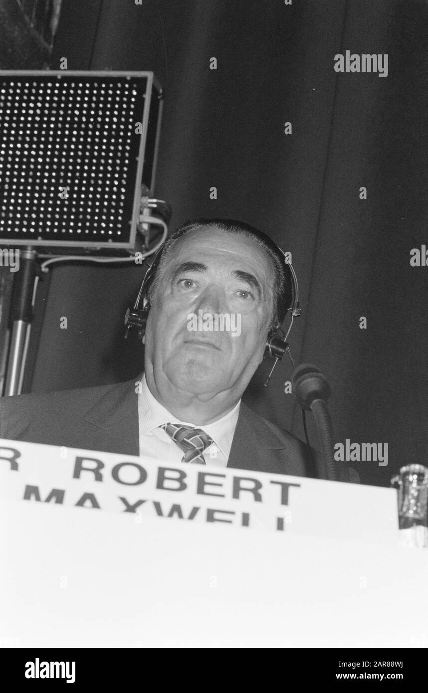 Publisher Robert Maxwell at the Global Economic Panel in Amsterdam 1989; Stock Photo