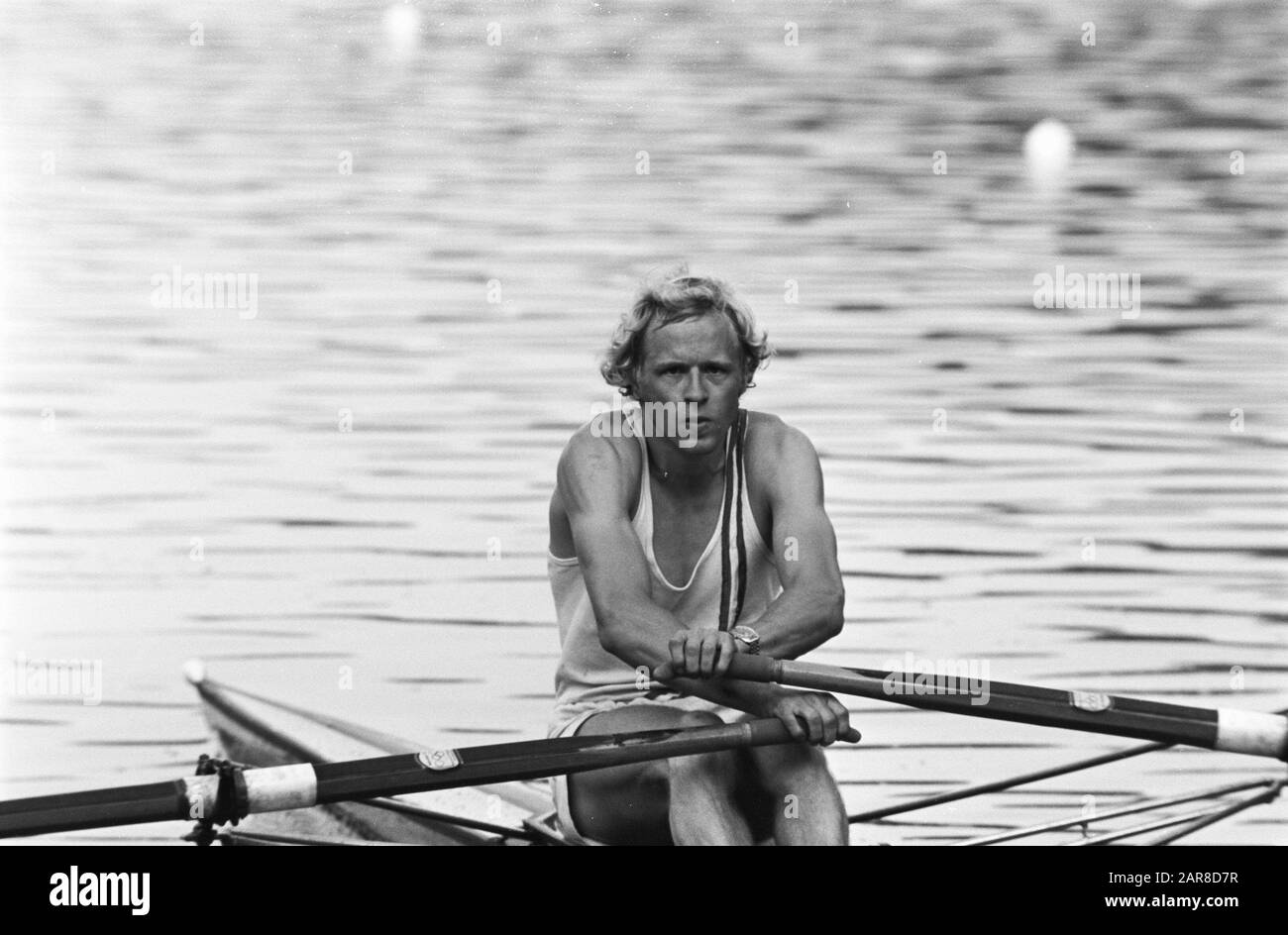 National rowing championships 1975 at the Bosbaan, first day Skiffeur ...