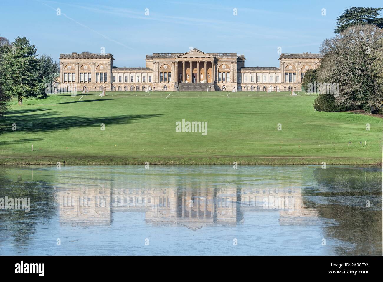 Stowe house garden temple hires stock photography and images Alamy