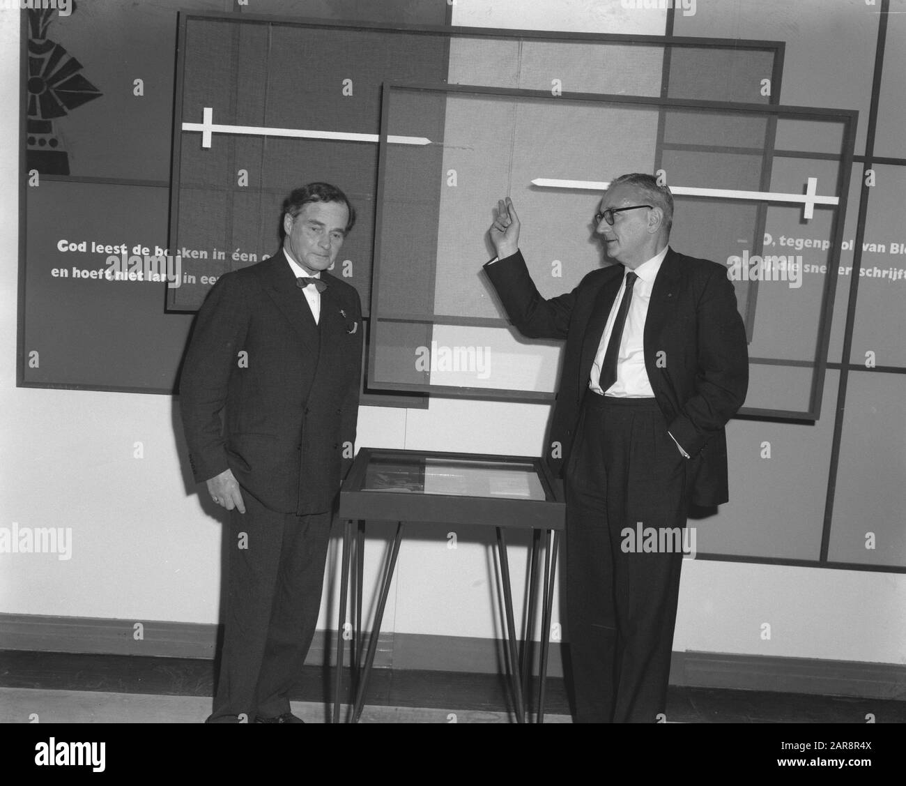 Exhibition in the Gemeentemuseum in The Hague Two Masters Date: November 7, 1958 Location: The Hague, Zuid-Holland Keywords: Exhibitions Personal name: Roland Holst, Adriaan, Simon Vestdijk Stock Photo