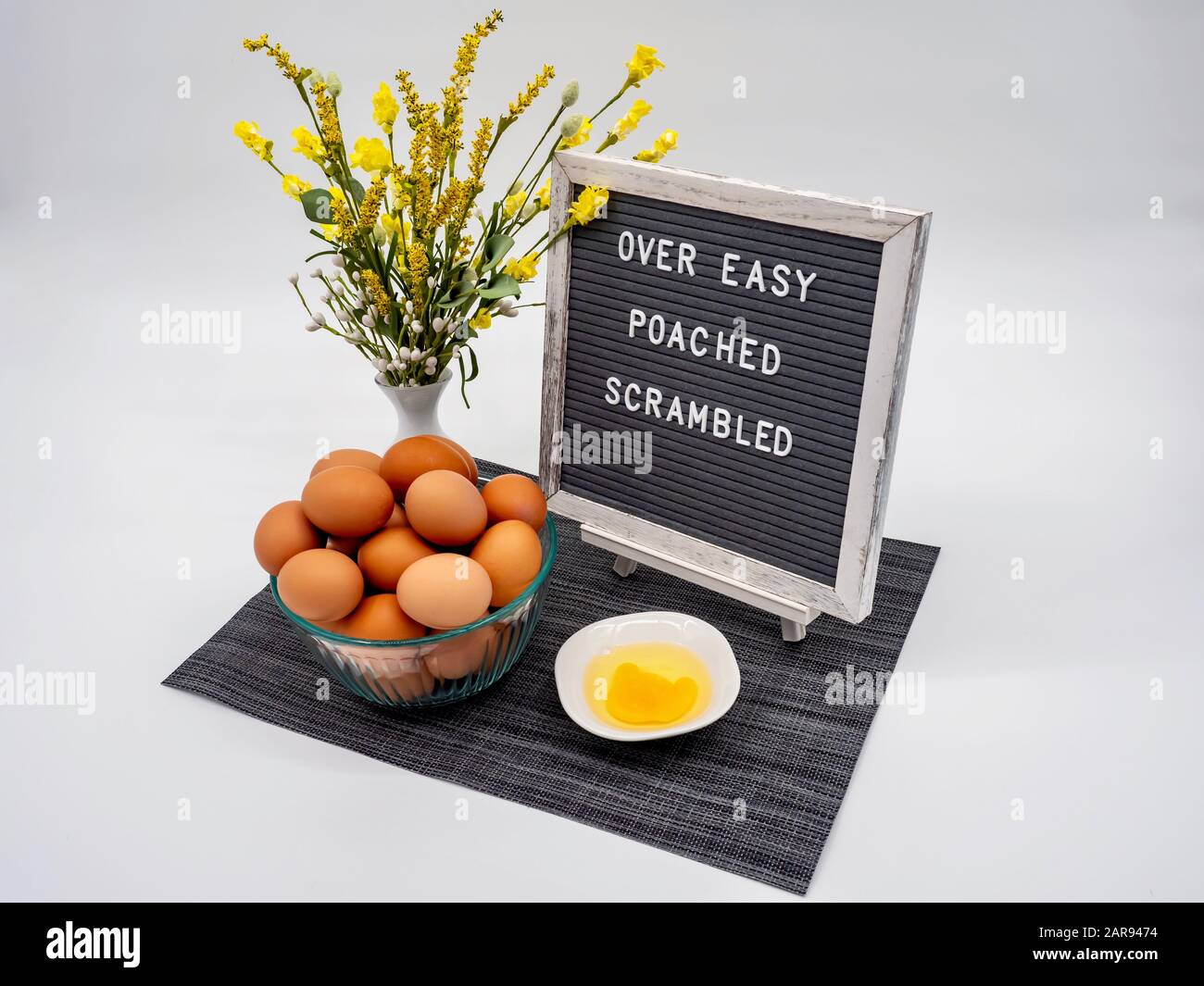 bowl of scrambled eggs Stock Photo - Alamy