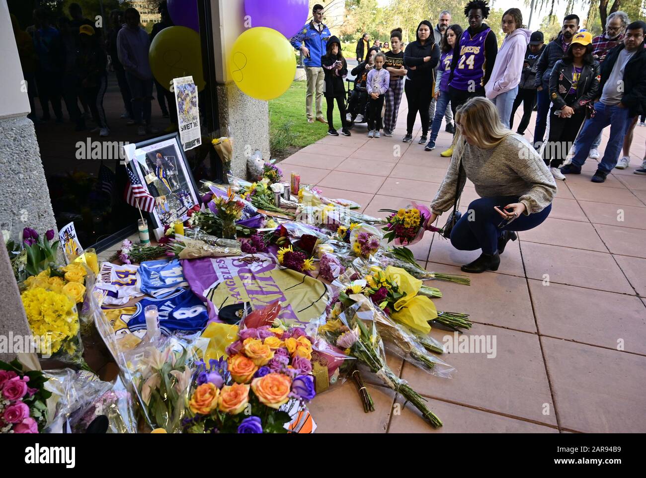 FILE Calabasas, United States. 26th Jan, 2020. People gather to lay