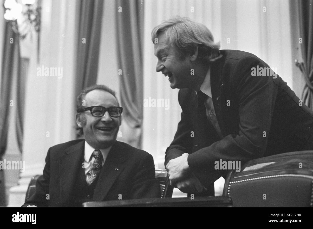Increase broadcasting fees in Lower Chamber, Minister English (left ...