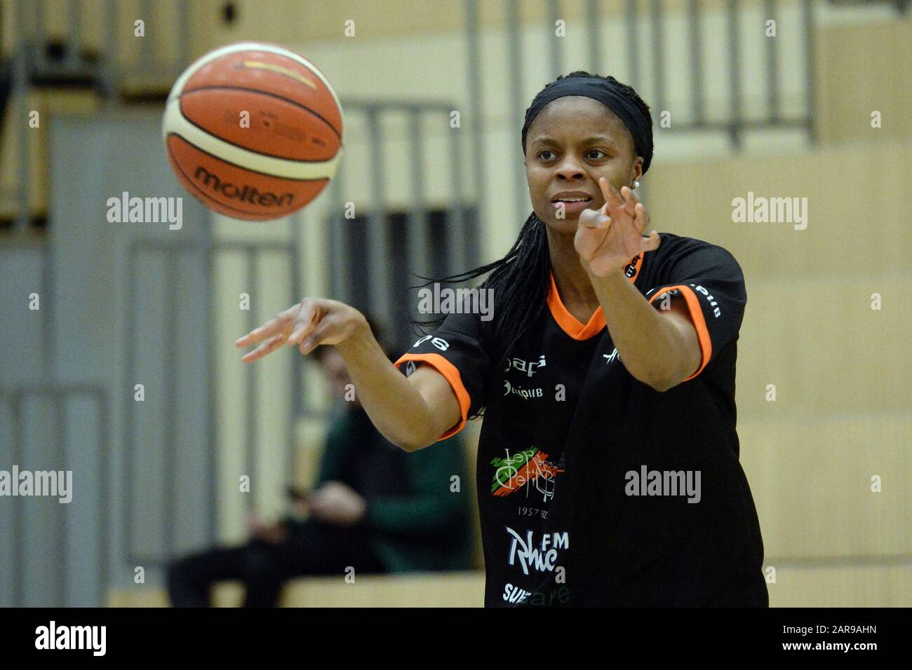 Winterthur, Switzerland. 26th Jan, 2020. Ta'Rea Cunnigan 34 Elfic during the Female Basket game BC Winterthur vs BC Hélios (swiss woman first league) (Photo by Sergio Brunetti/Pacific Press) Credit: Pacific Press Agency/Alamy Live News Stock Photo