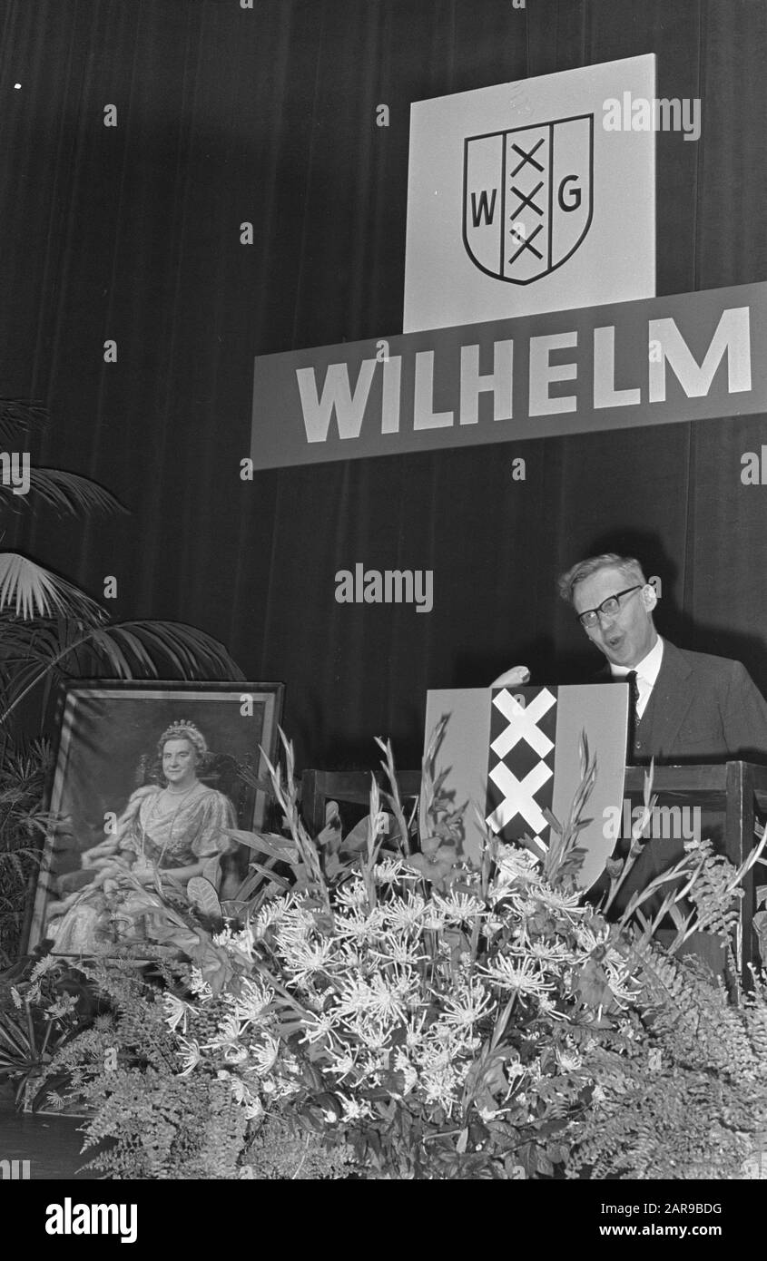 Seventy-five anniversary Wilhelmina Gasthuis, Minister Diepenhorst during speech Date: 26 May 1966 Location: Amsterdam, Noord-Holland Keywords: anniversaries, ministers, speechs, hospitals Personal name: Diepenhorst, I.A. Institution name: Wilhelmina Gasthuis Stock Photo