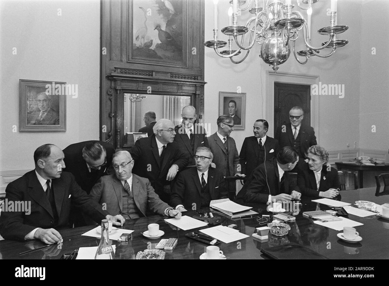 R i v p Black and White Stock Photos & Images - Alamy